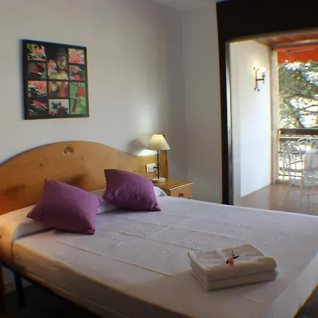 Agi Parramon Apartment Roses