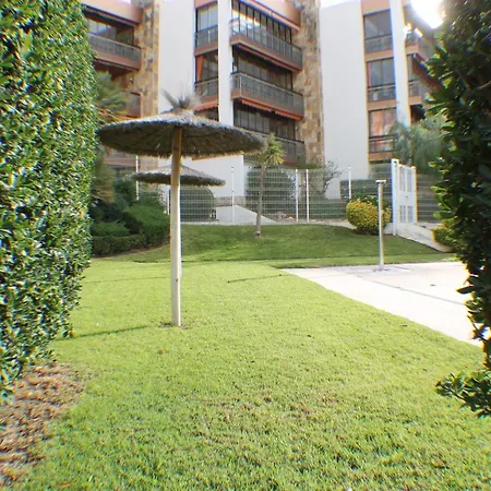 Agi Parramon Apartment Roses